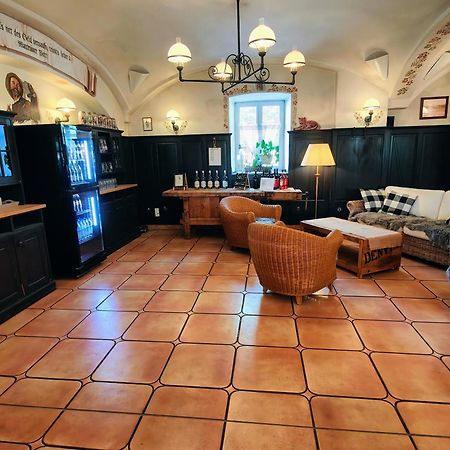 A8 Hotel Im Darchinger Hof Bed & Breakfast - Zwischen Holzkirchen Und Weyarn - Zwischen Muenchen Salzburg Und Innsbruck - Kurz Vor Dem Irschenberg Extérieur photo