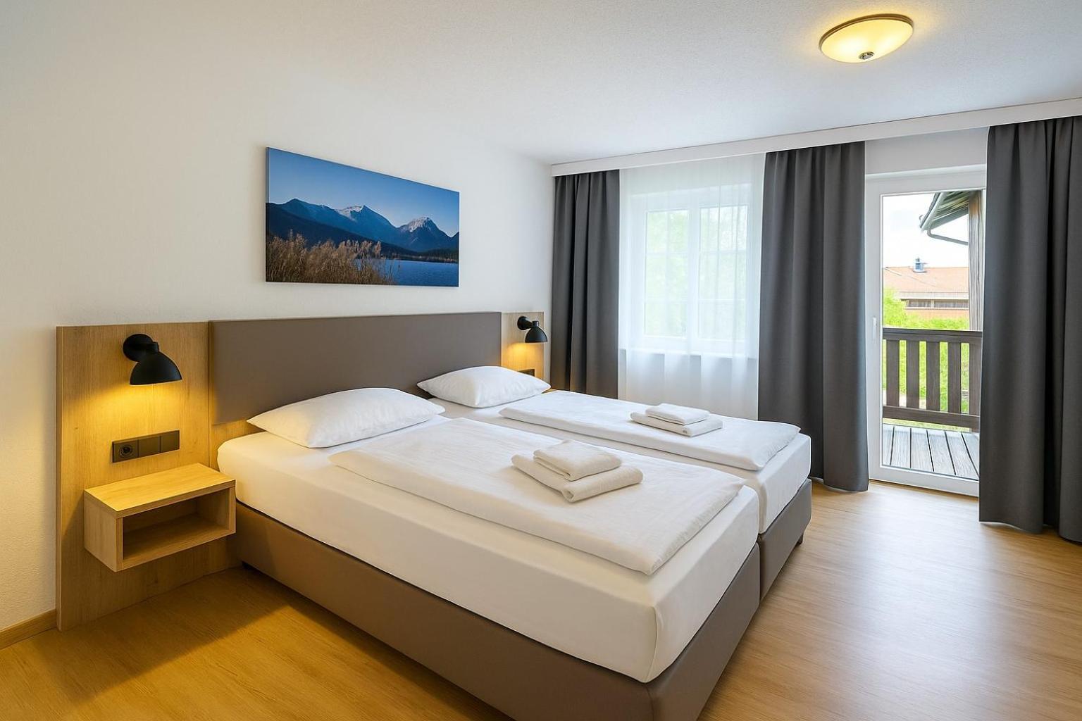 A8 Hotel Im Darchinger Hof Bed & Breakfast - Zwischen Holzkirchen Und Weyarn - Zwischen Muenchen Salzburg Und Innsbruck - Kurz Vor Dem Irschenberg Extérieur photo